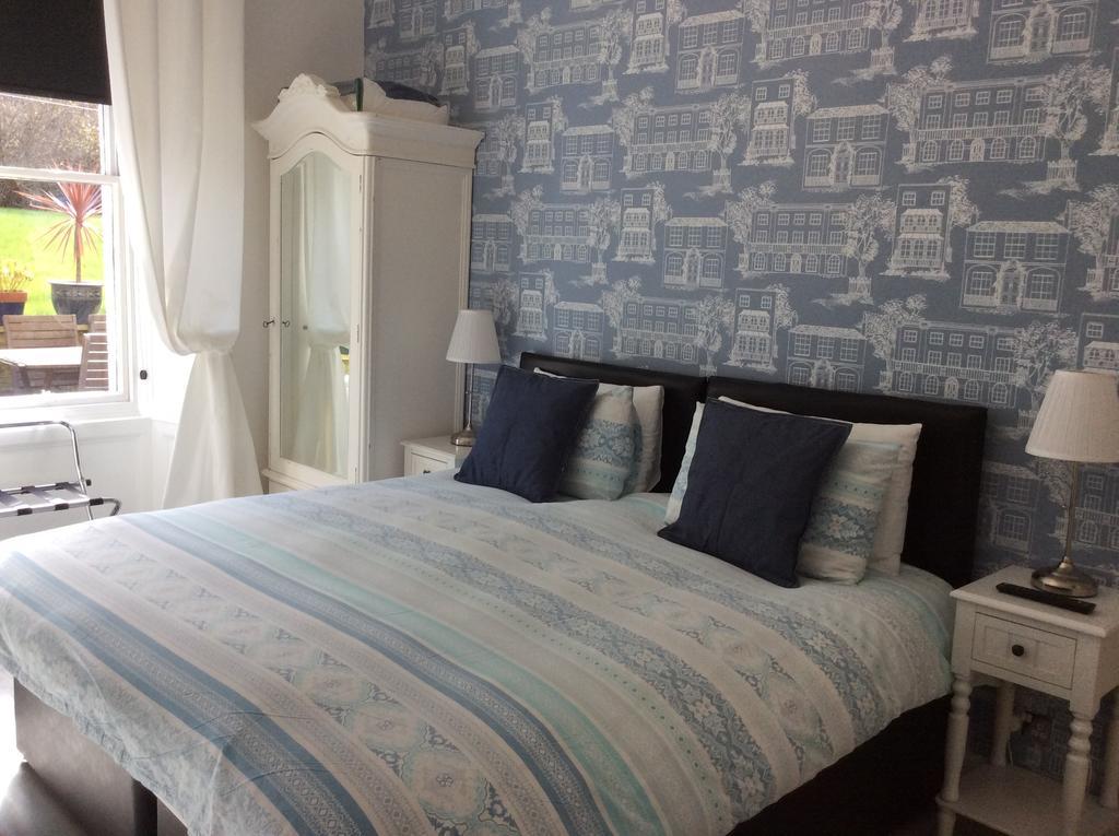 Ramsay'S Bed & Breakfast Единбург Екстериор снимка